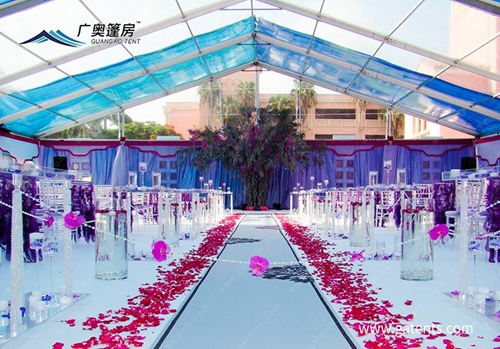 為何婚慶宴會(huì)篷房會(huì)成為城市與農(nóng)村喜宴的主流建筑？